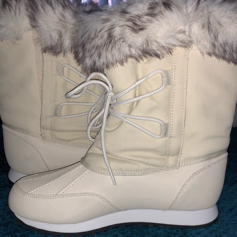 NWOT RALPH LAUREN SUPER CUTE LIGHTWEIGHT BOOTS! NEW! - Picture 2 of 8